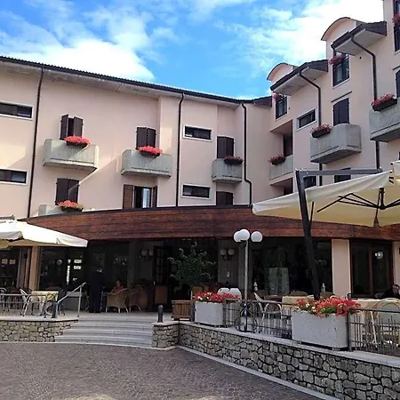 Sole Hotel San Zeno di Montagna